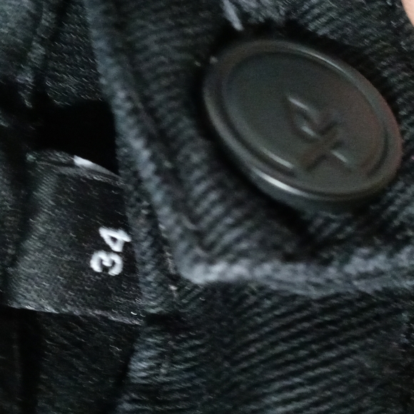 X-Ray black denim jean shorts - Picture 3 of 8